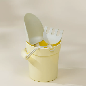 Coco Village Silicone Beach Bucket & Accessories (3 pcs) — Set