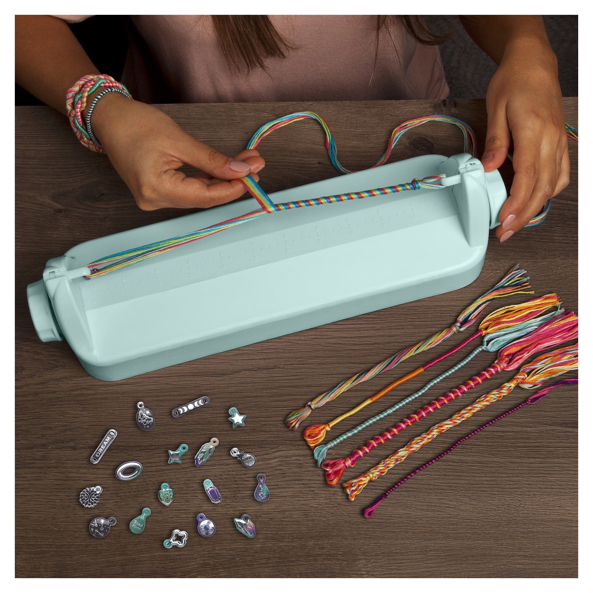 Loopdedo Friendship Bracelet Maker — Art - Image 2