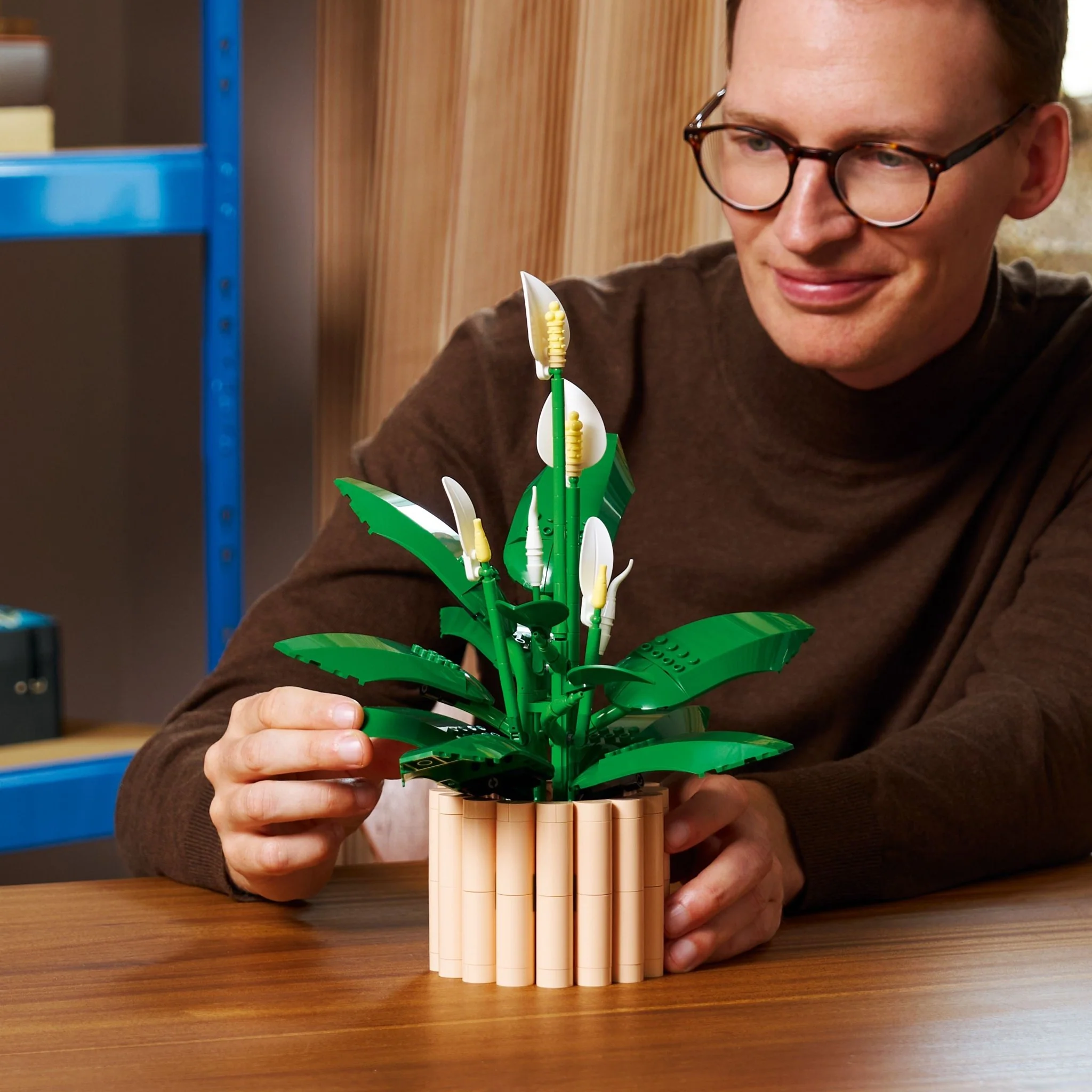 LEGO® Botanicals LEGO® Peace Lily Flower Decor 11504 — Pot - Image 7