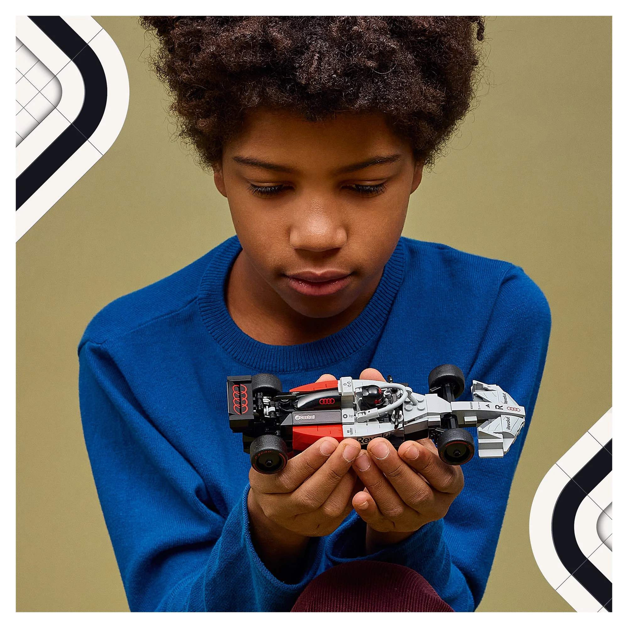 LEGO® Formula 1 LEGO® Speed Champions Audi Revolut F1 Team R26 Race Car 77259 — Can - Image 4