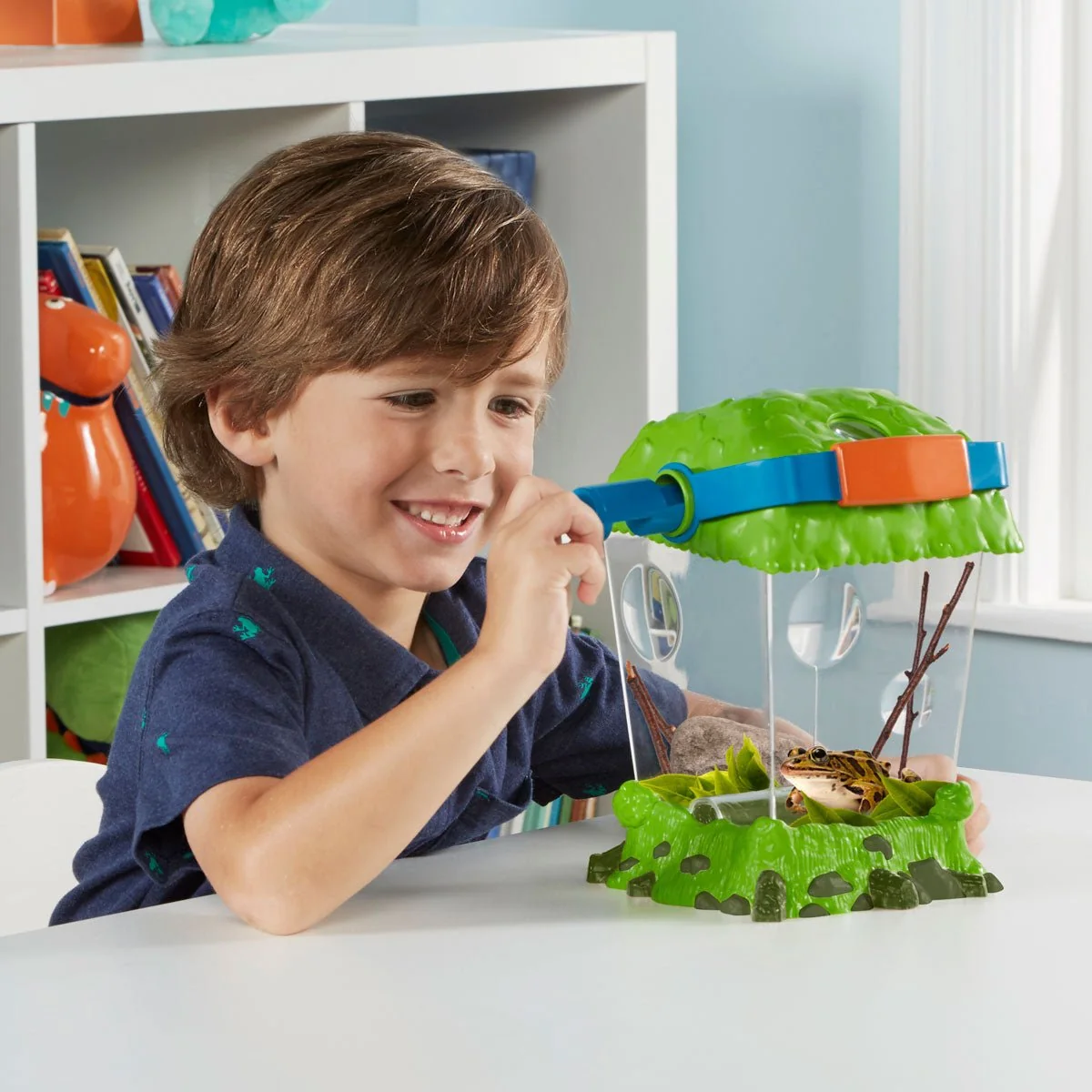 Educational Insights GeoSafari® Jr. Critter Habitat — Container - Image 2